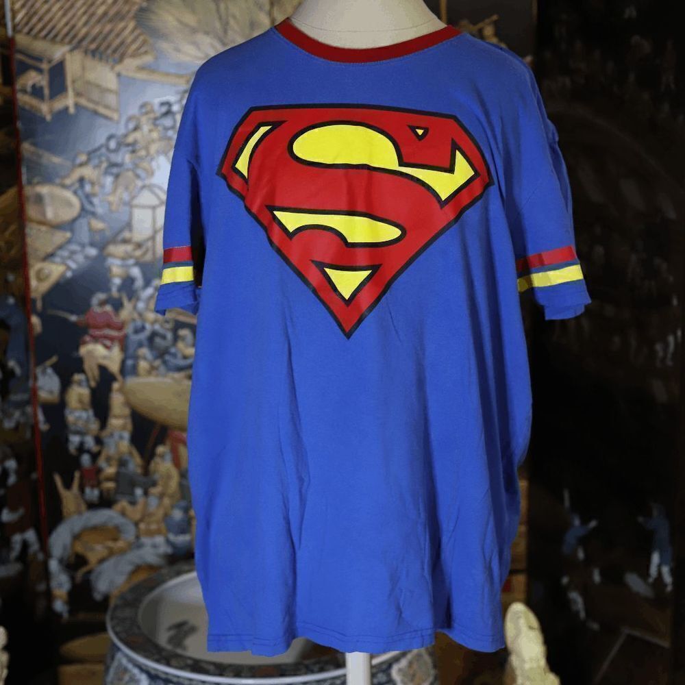 Women's XL Superman Logo Blue Varsity Tee